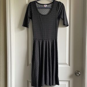 2 for $20 LuLaRoe Nicole Black and gray geometric Print Midi Dress